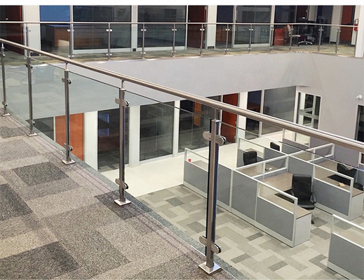 Stainless Steel / Aluminum Handrail Glass Balustrade Easy Maintenance