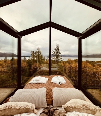 AVeranda Aluminum Glass Sunroom Energy Saving With Customized Roof And Tempered Glass