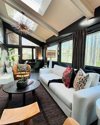 Aluminum Alloy Sunroom Glass Veranda House with Smooth Surface and Polygon Roof Molding