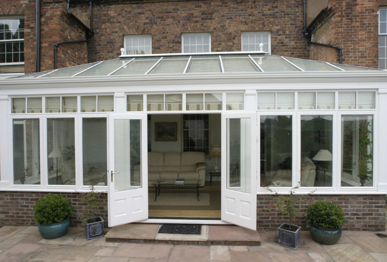 Waterproof Aluminum Frame Glass House Prefab Greenhouse with Customized Size Features