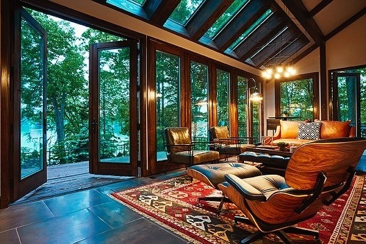 Aluminum Alloy Material Sunroom Waterproof for Year-round in Free Standing Villa