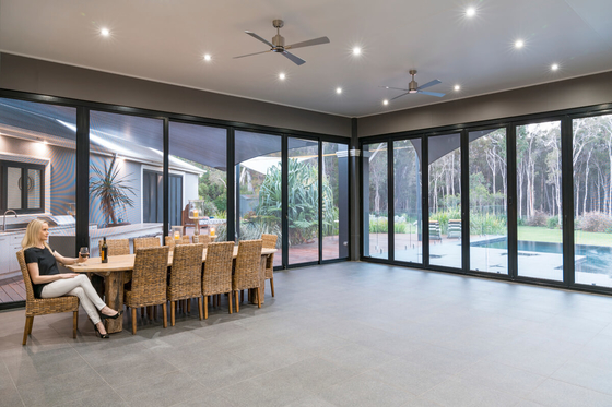 Modern Design Style Sunroom Houses Aluminium Glass House Solarium With Smooth Surface