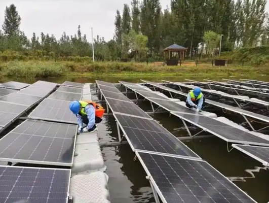 Highly efficient floating photovoltaic plants on water - Clean Energy Solutions